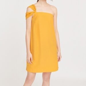 Cuyana Seersucker Twisted Shoulder Dress in mustard yellow size S